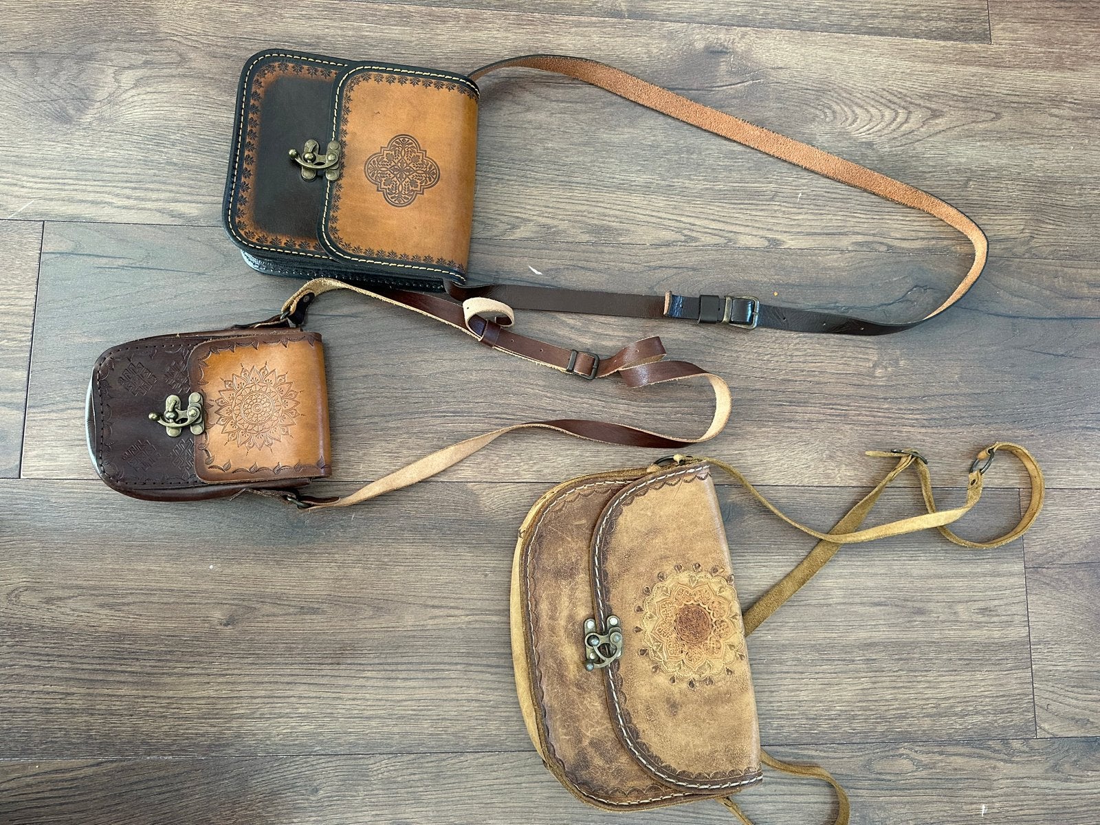 100% echte leren crossbody tassen - Handgemaakt, Ophalen of Verzenden, Gebruikt, Bruin, Schoudertasje