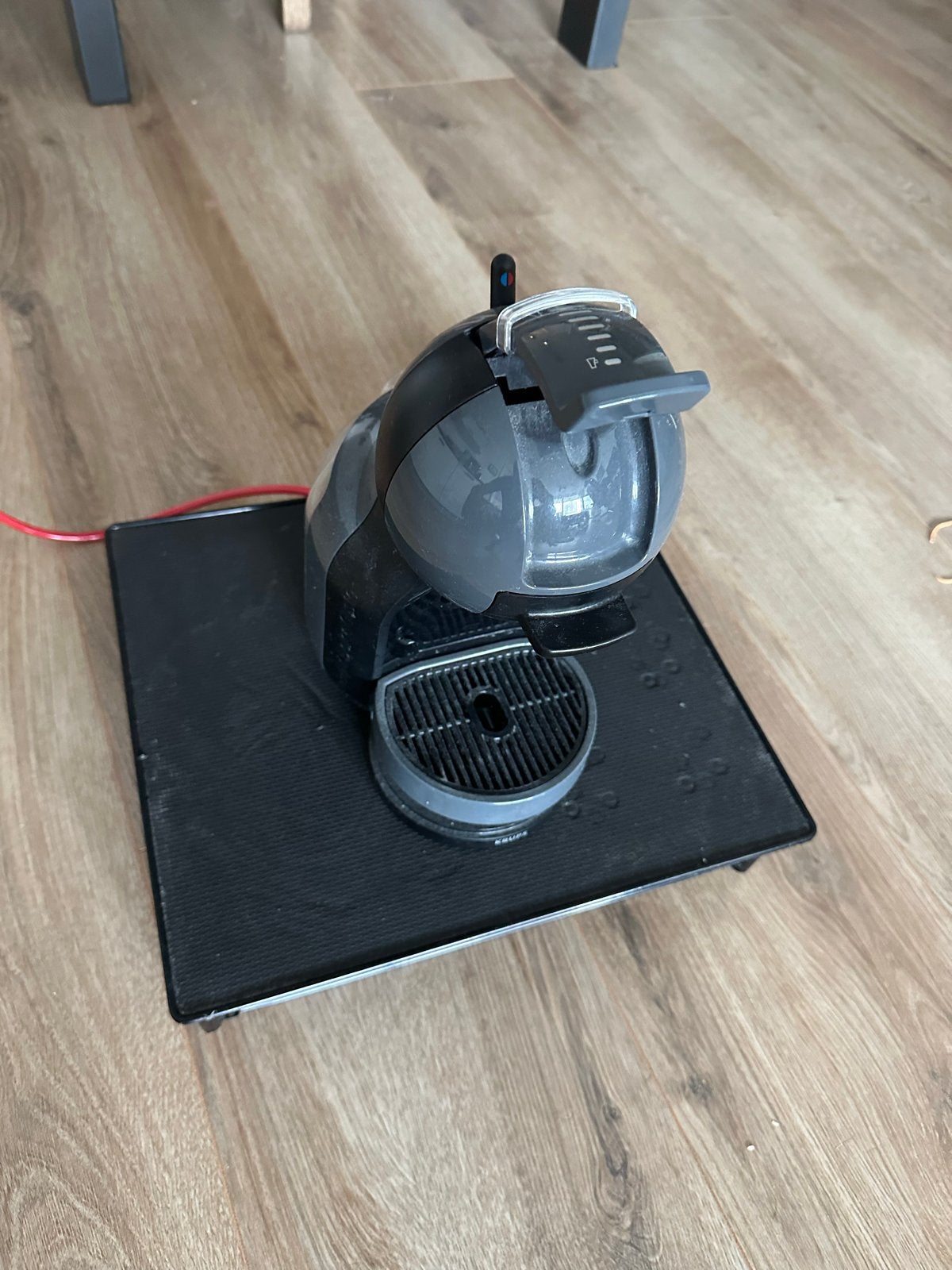Nescafé Dolce Gusto koffiezetapparaat met capsulehouder, Ophalen, Gebruikt, Koffiemachine, 1 kopje