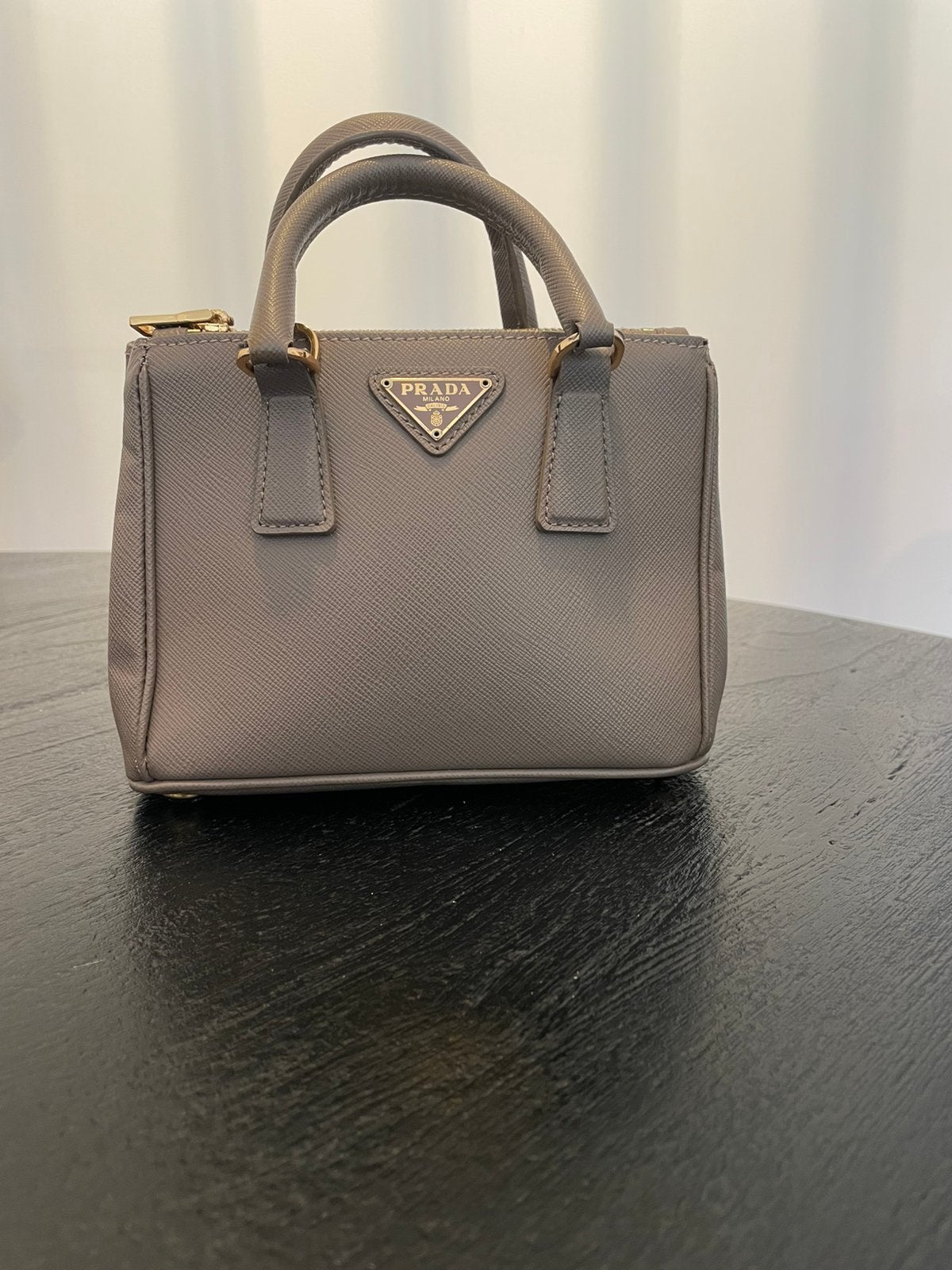 Prada Gallaria Damestas zo goed als nieuw, Ophalen of Verzenden, Zo goed als nieuw, Beige, Handtas