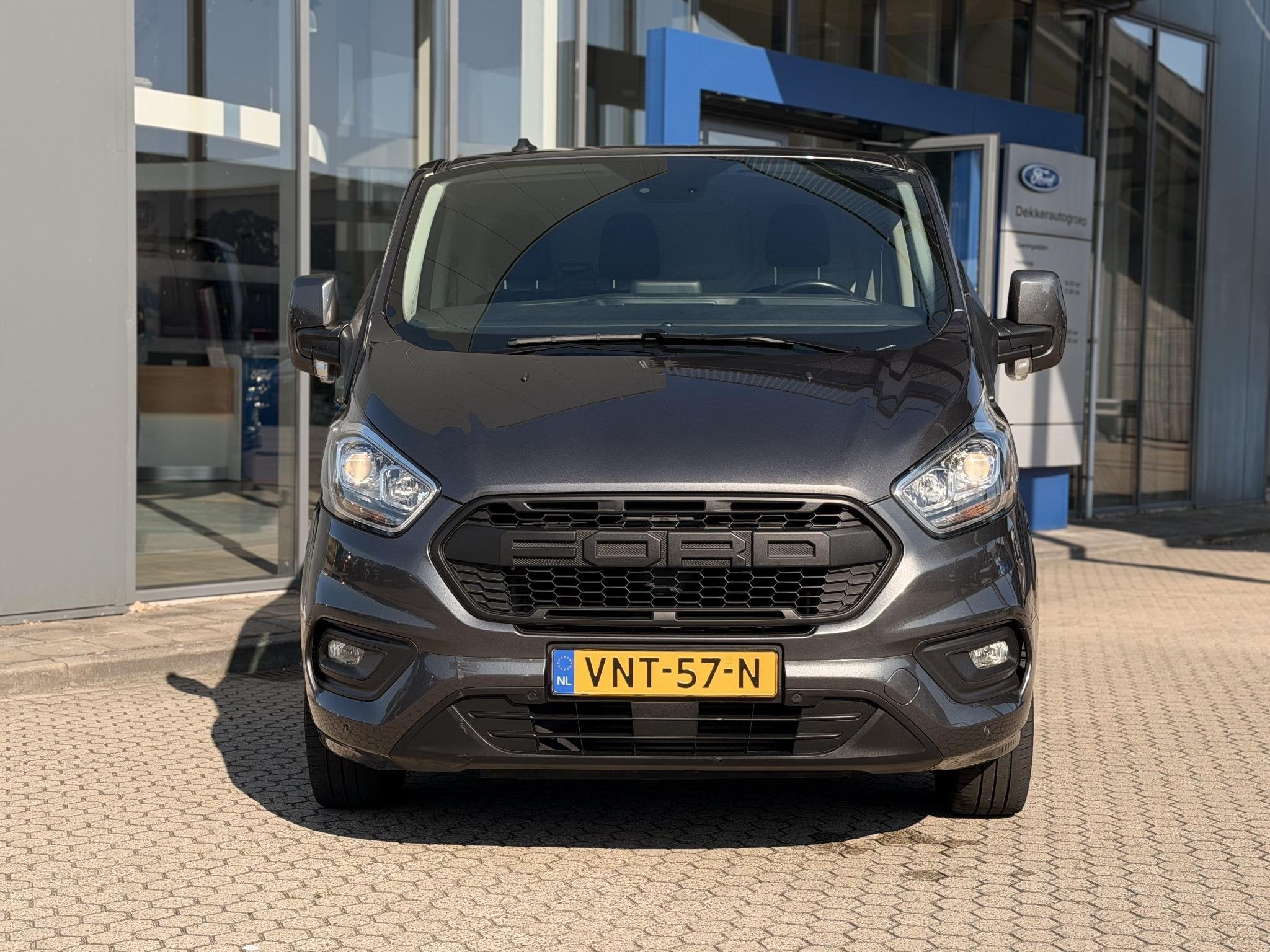 Ford Transit Custom 280 2.0 TDCI L1H1 Limited DUBBELE ZIJSCH, Auto's, Stof, Euro 6, 4 cilinders, Bedrijf