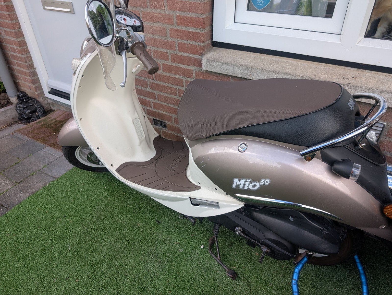 SYM Mio 50 Scooter (2016) - Inclusief helm en slot, Ophalen