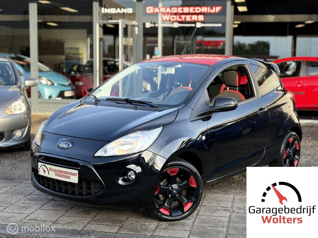 Ford Ka 1.2 Titanium X METAL AIRCO ROOD DAK NIEUWSTAAT, Auto's, Ford, Voorwielaandrijving, Gebruikt, 4 cilinders, 4 stoelen