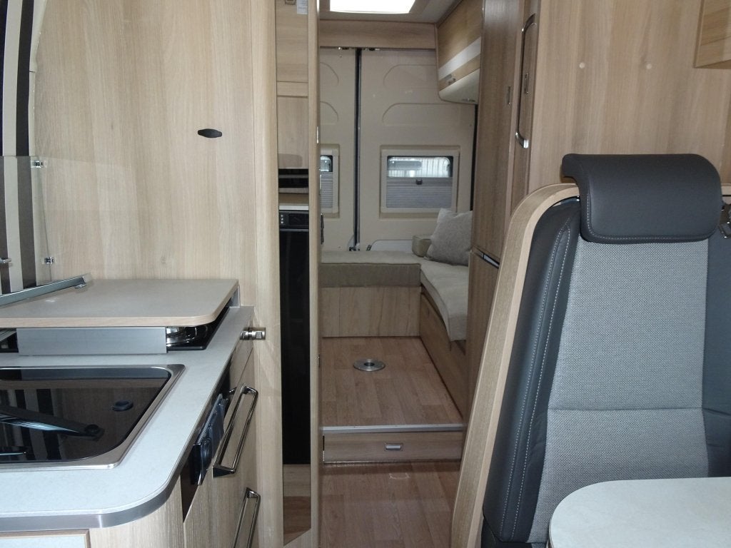 Zeer exclusieve Dreamer Living Van, Buscamper of Camperbus, Ringverwarming, Fiat, Bedrijf