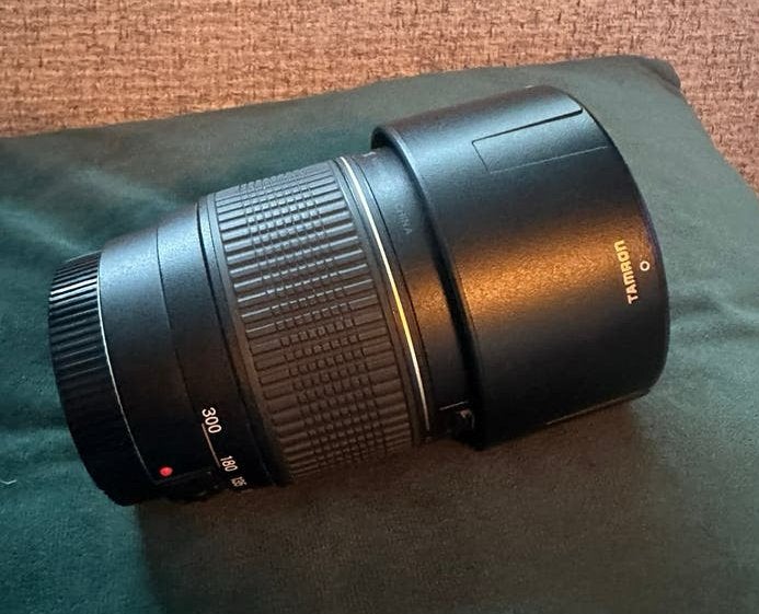 Tamaron lens af 70-300mm 1:4-5,6, Ophalen of Verzenden, Zo goed als nieuw, Tamron, Telelens