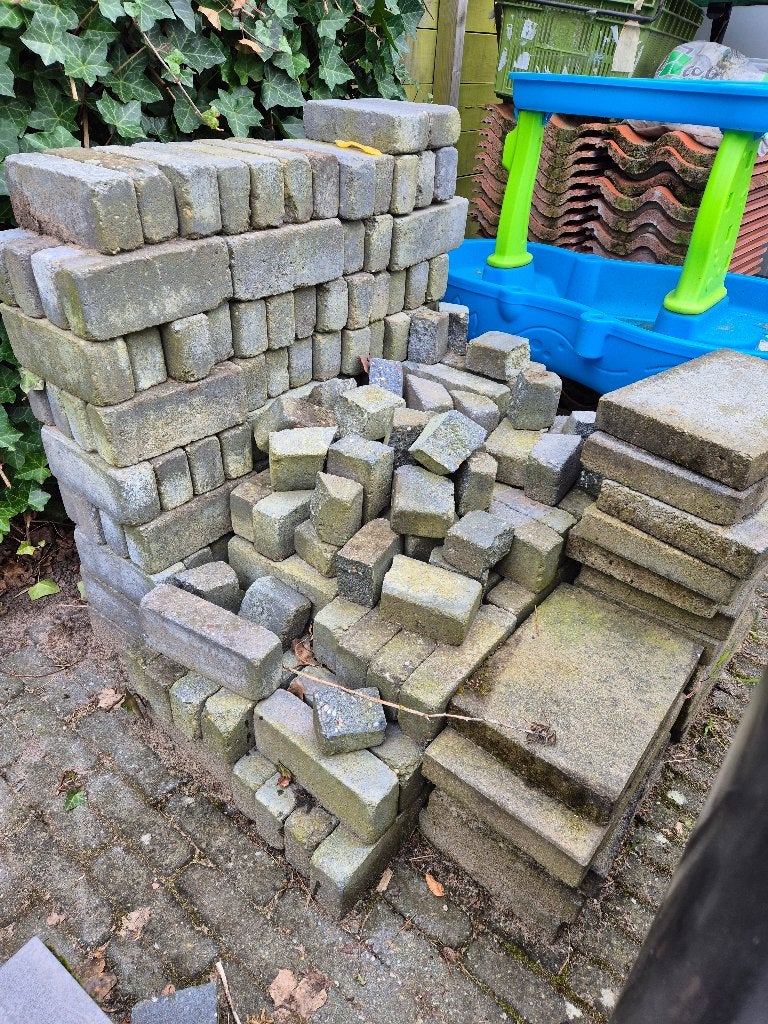 Waaltjes Antraciet, Tuin en Terras, Ophalen, Gebruikt, Klinkers, Minder dan 5 m²