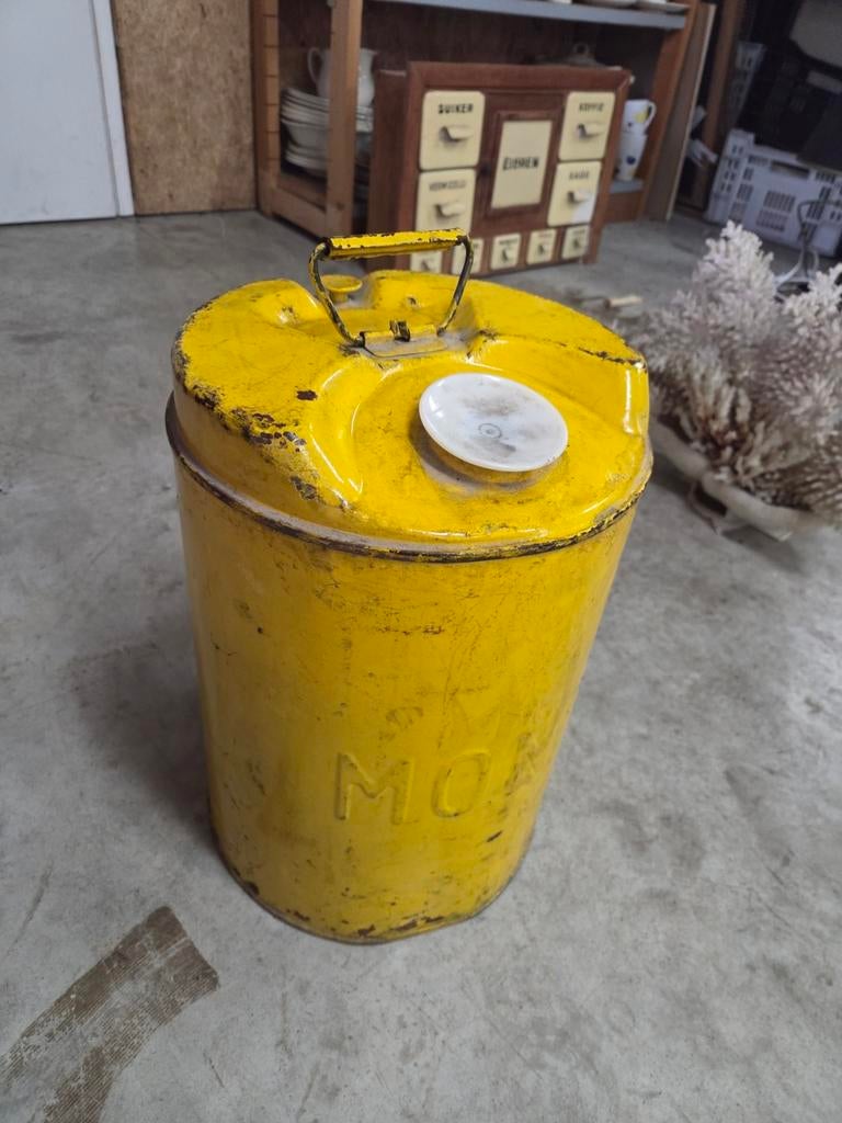 Gele metalen vintage olievat, Antiek en Kunst, Ophalen of Verzenden