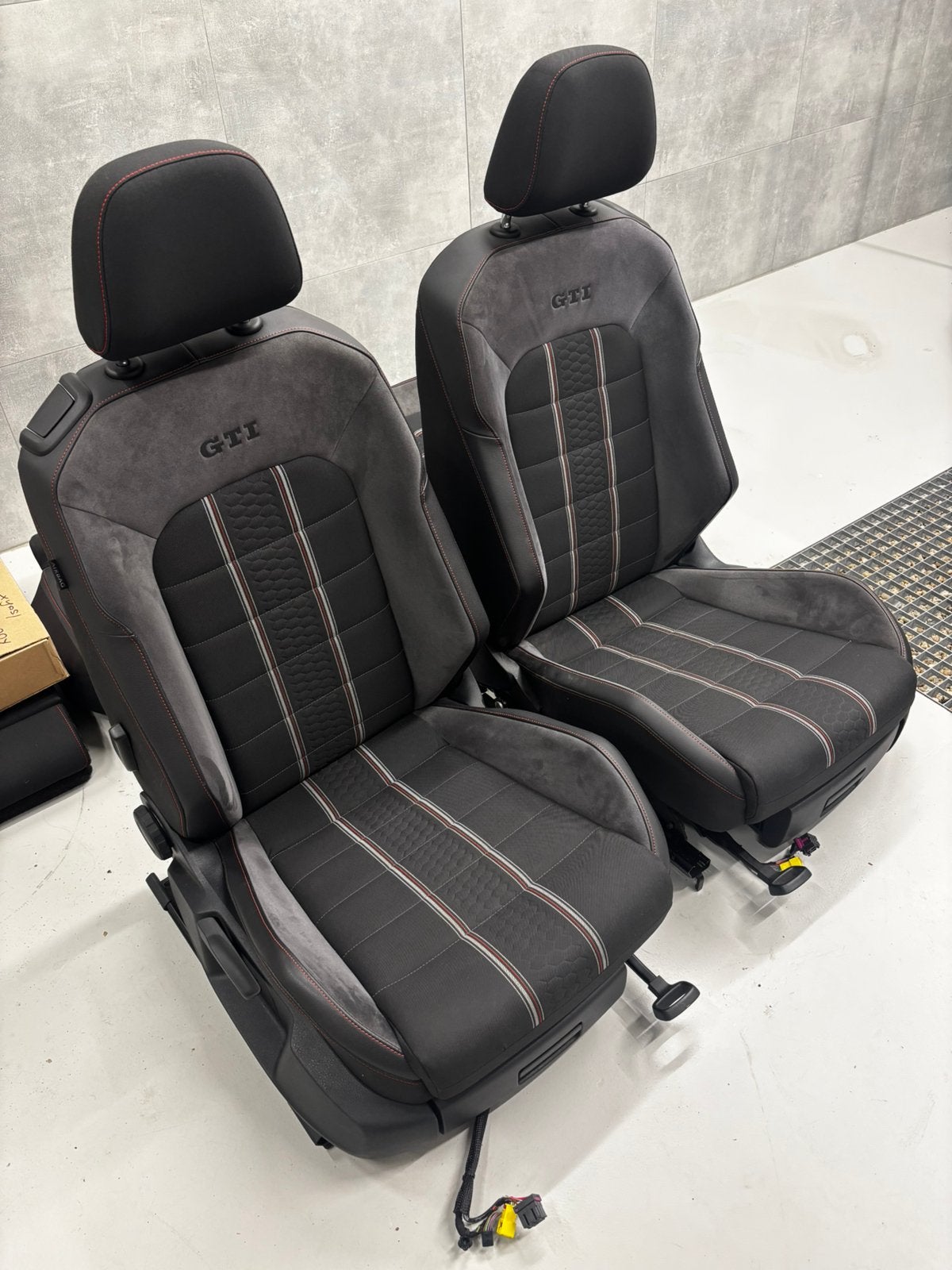 Golf 7 gti clubsport interieur voorstoelen + achterbank, Ophalen, Gebruikt, Volkswagen