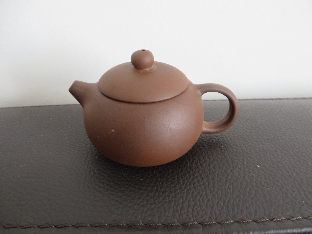 Yixing Chinees klassiek bruin aardewerk kleine theepot, Ophalen of Verzenden