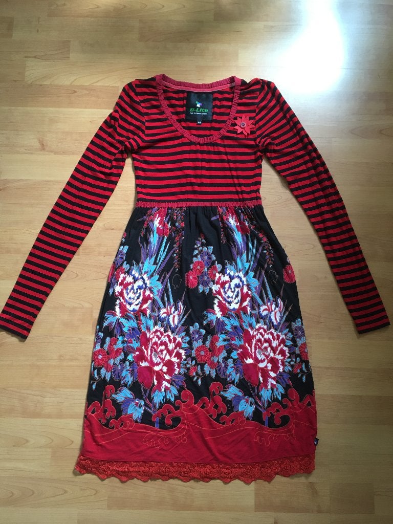 Jurkje D-Lite Forecast rood gestreept en gebloemd  – maat XS, Kleding | Dames, Ophalen of Verzenden, Zo goed als nieuw, Maat 36 (S)