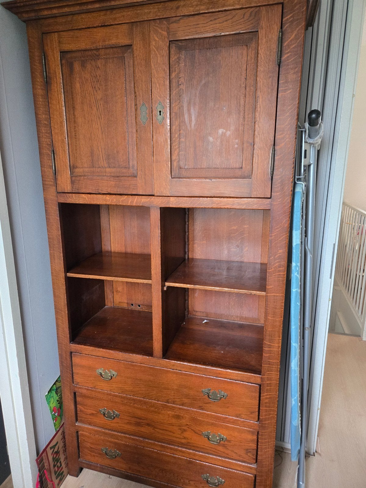 grote houten kast, Antiek en Kunst, Ophalen
