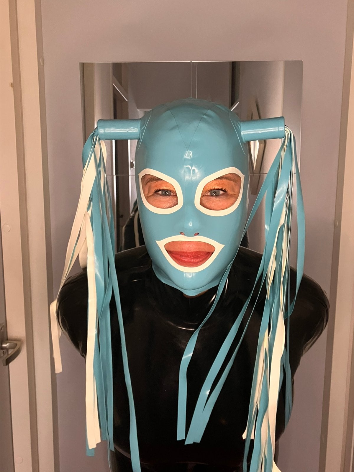Latex masker, Ophalen of Verzenden, Nieuw, Accessoires