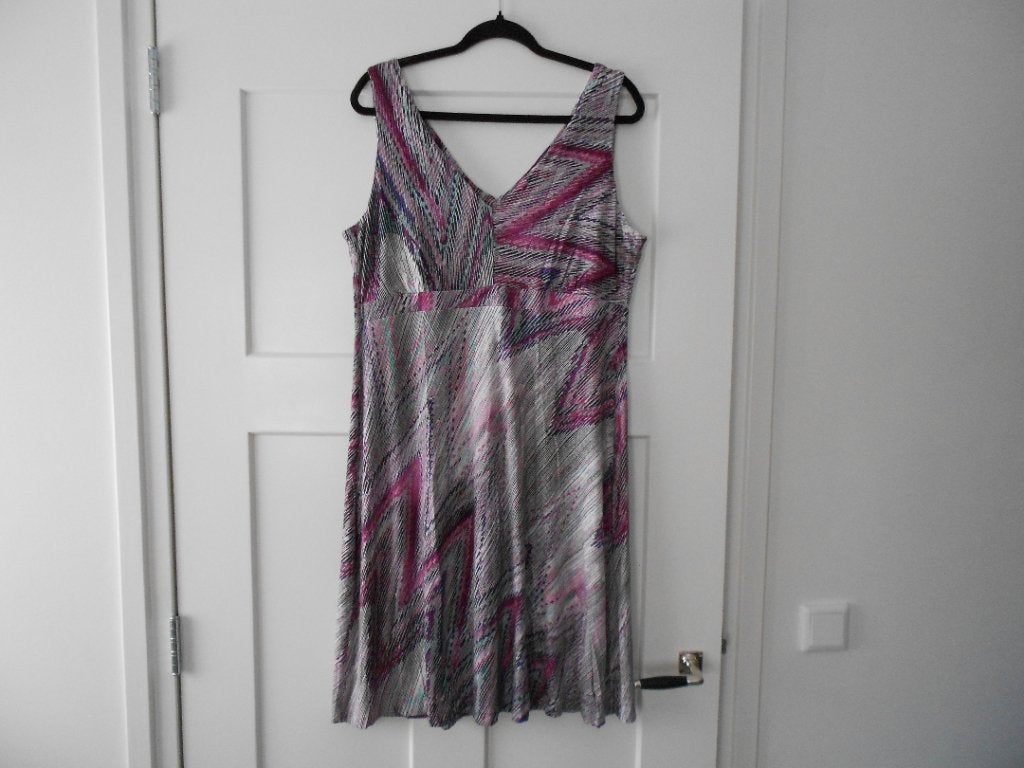 Mooie, luchtige jurk van Expresso, maat XL., Kleding | Dames, Maat 46/48 (XL) of groter, Zo goed als nieuw, Onder de knie, Meerkleurig