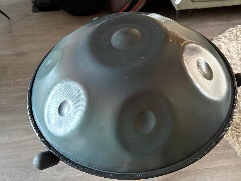 Handgemaakte handpan D- kurt links handig NL maker 8 tonen, Ophalen, Zo goed als nieuw, Melodische percussie