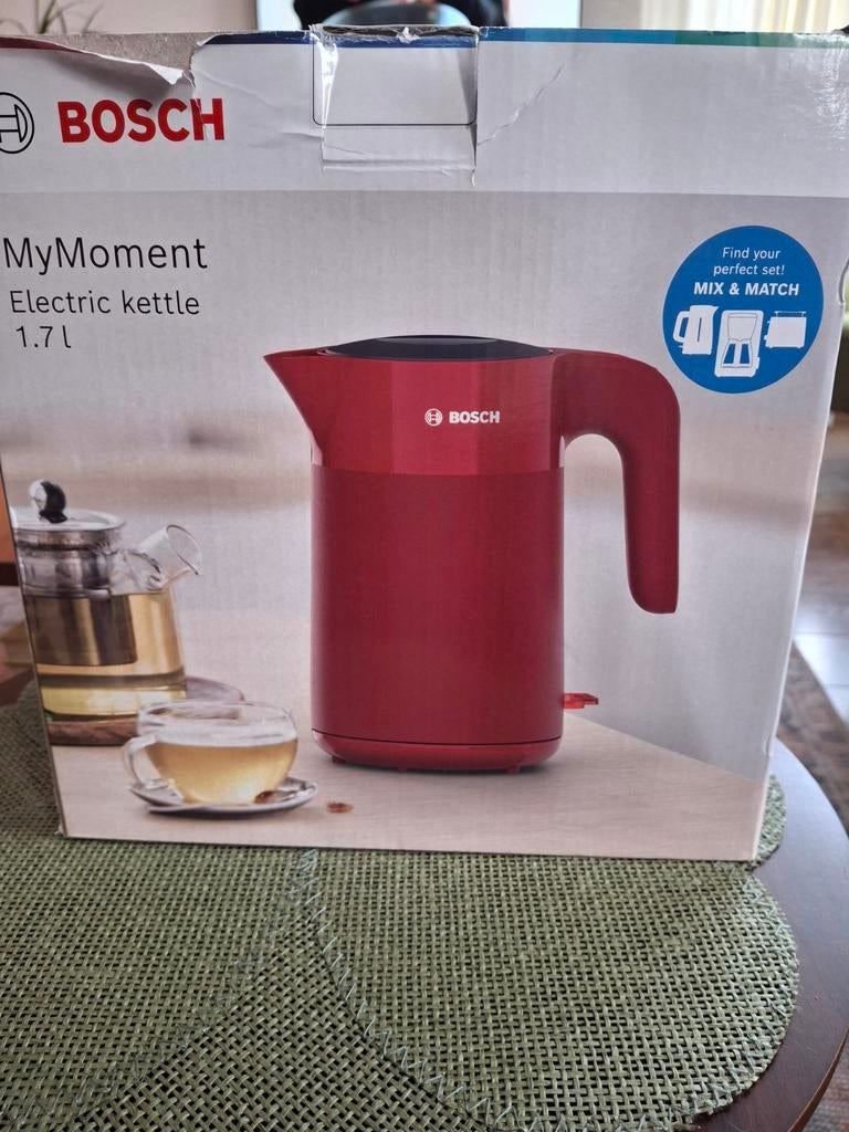 Bosch waterkoker rood, Witgoed en Apparatuur, Waterkokers, 1 tot 2 liter, Ophalen of Verzenden, Nieuw