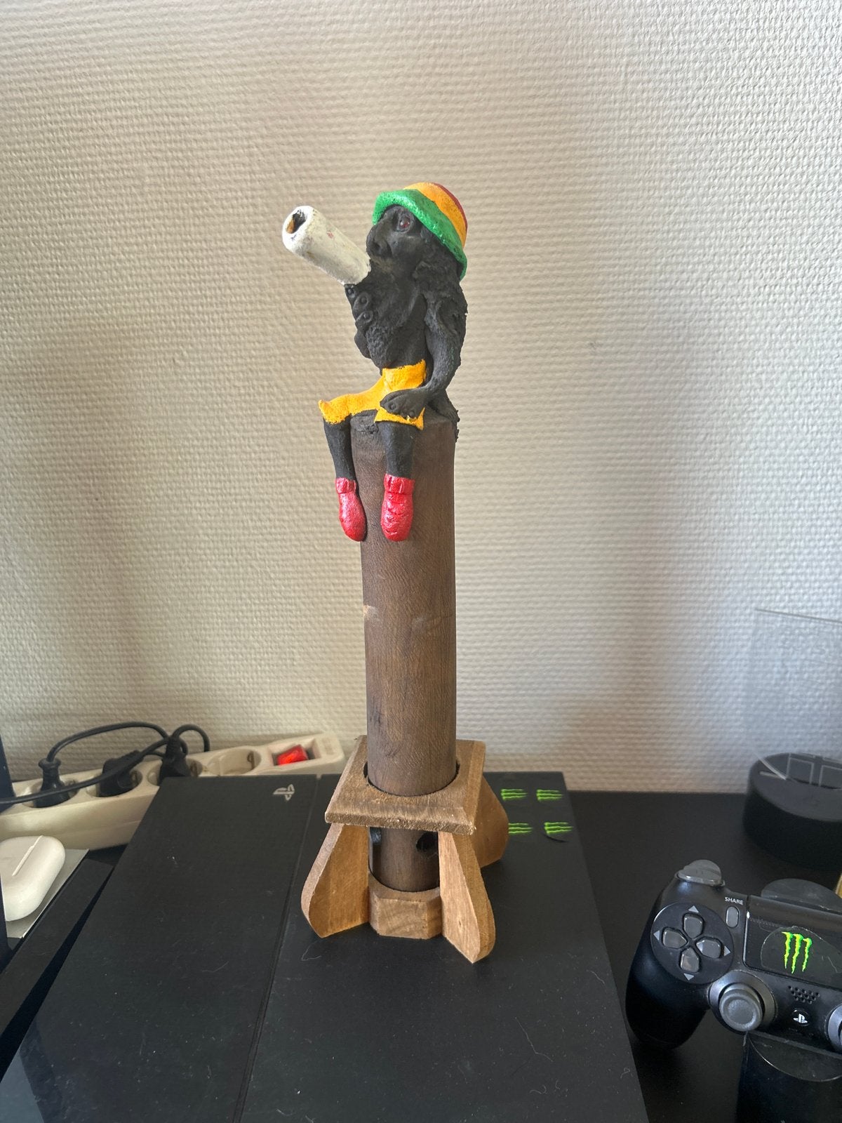 Rasta aapje met joint beeldje, Ophalen, 20 - 50 cm, Beeld, Hout
