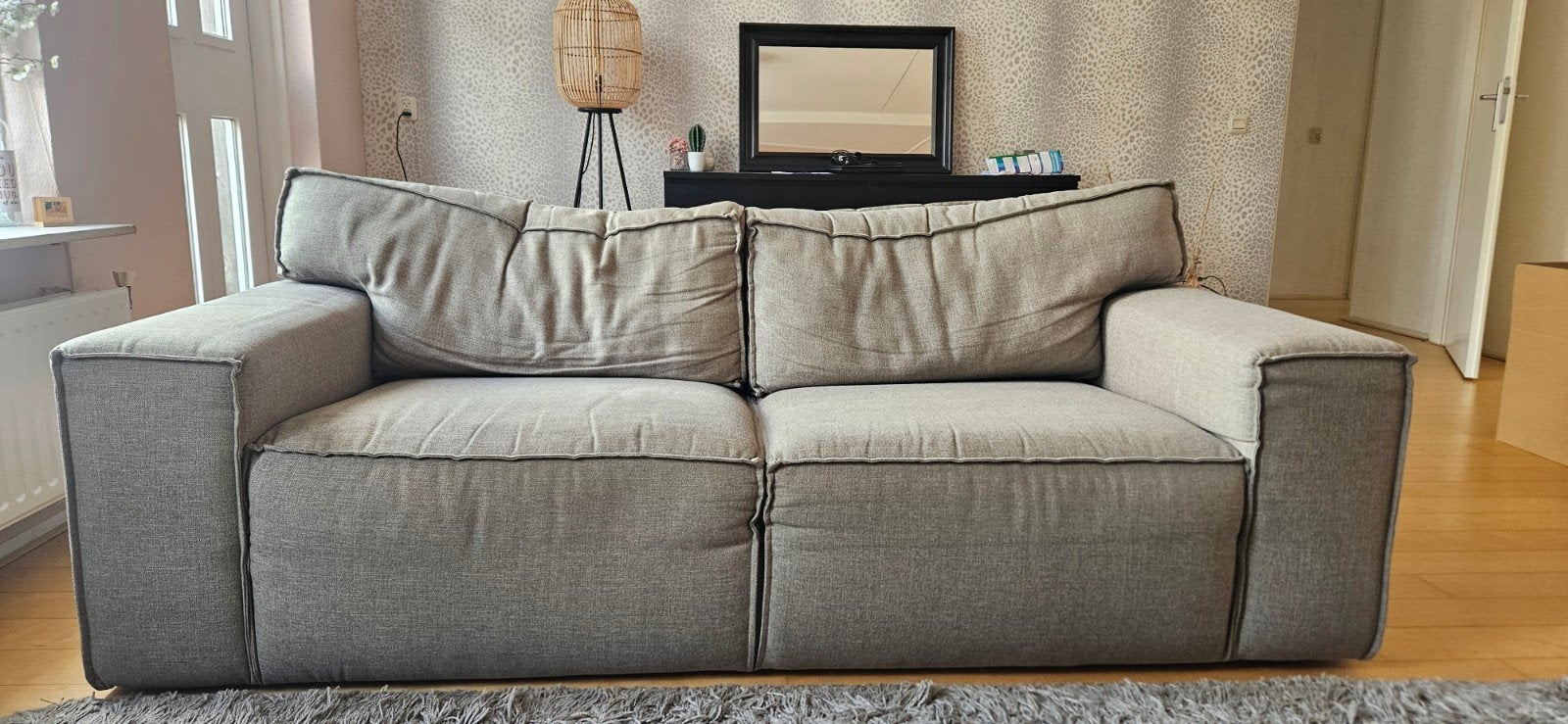 Comfortabele bank met hocker, Ophalen, Driepersoons, 75 tot 100 cm, Zo goed als nieuw