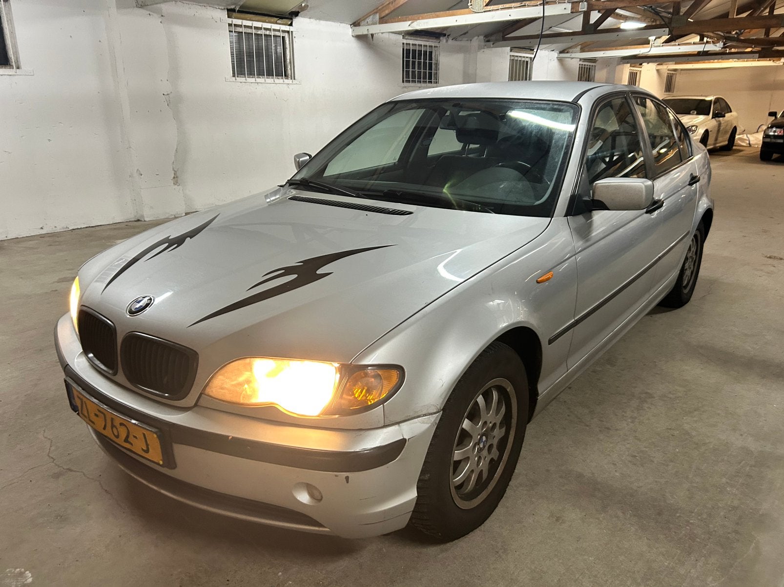 316 Aut E46 2004 Black & Silver ed 2 Face lift Car Play Pdc, Automaat, 1250 kg, Zwart, 4 cilinders