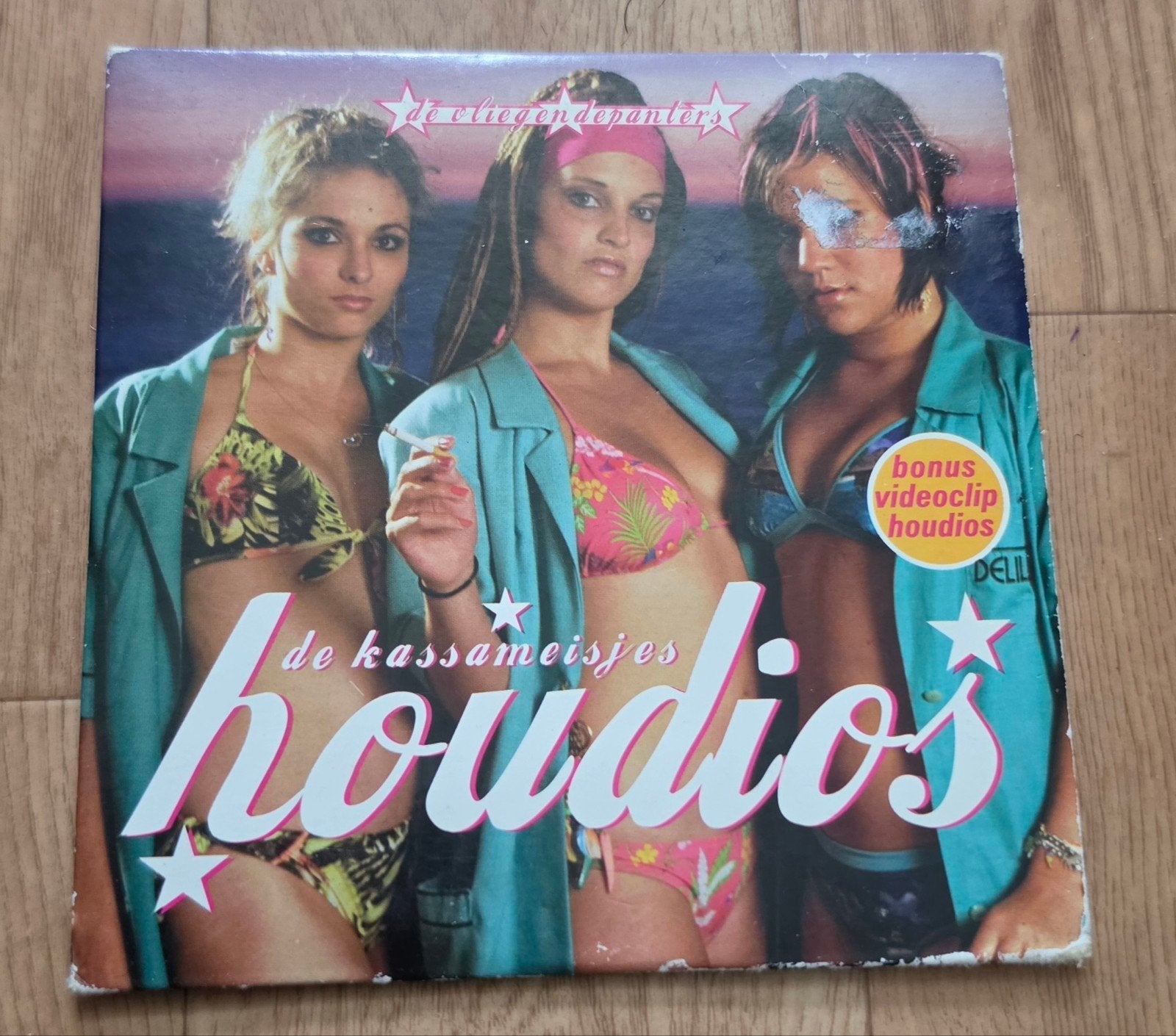 De Vliegende Panters  De Kassameisjes - Houdios, Ophalen of Verzenden, Zo goed als nieuw