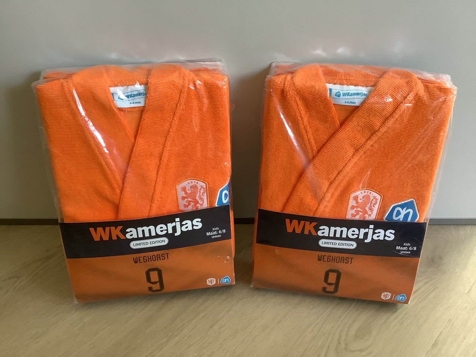 Nieuw! Wkamerjas ah 6-8 jaar albert heijn badjas kind, Verzamelen, Ophalen of Verzenden, Nieuw, Overige binnenlandse clubs, Overige typen
