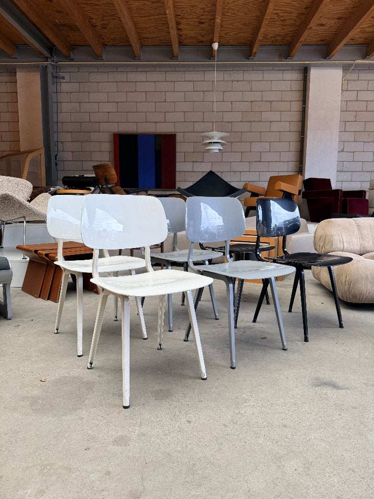 Set van 6 Revolt chairs, Friso Kramer (Setprijs), Huis en Inrichting, Ophalen, Overige kleuren, Vintage, X