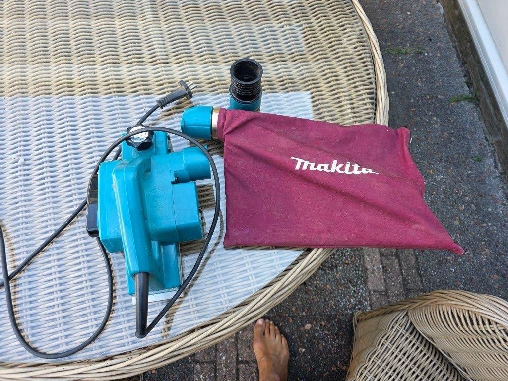 Makita 1923H schaafmachine, Doe-het-zelf en Verbouw, Schaafmachines, Ophalen of Verzenden, Zo goed als nieuw, Elektrisch