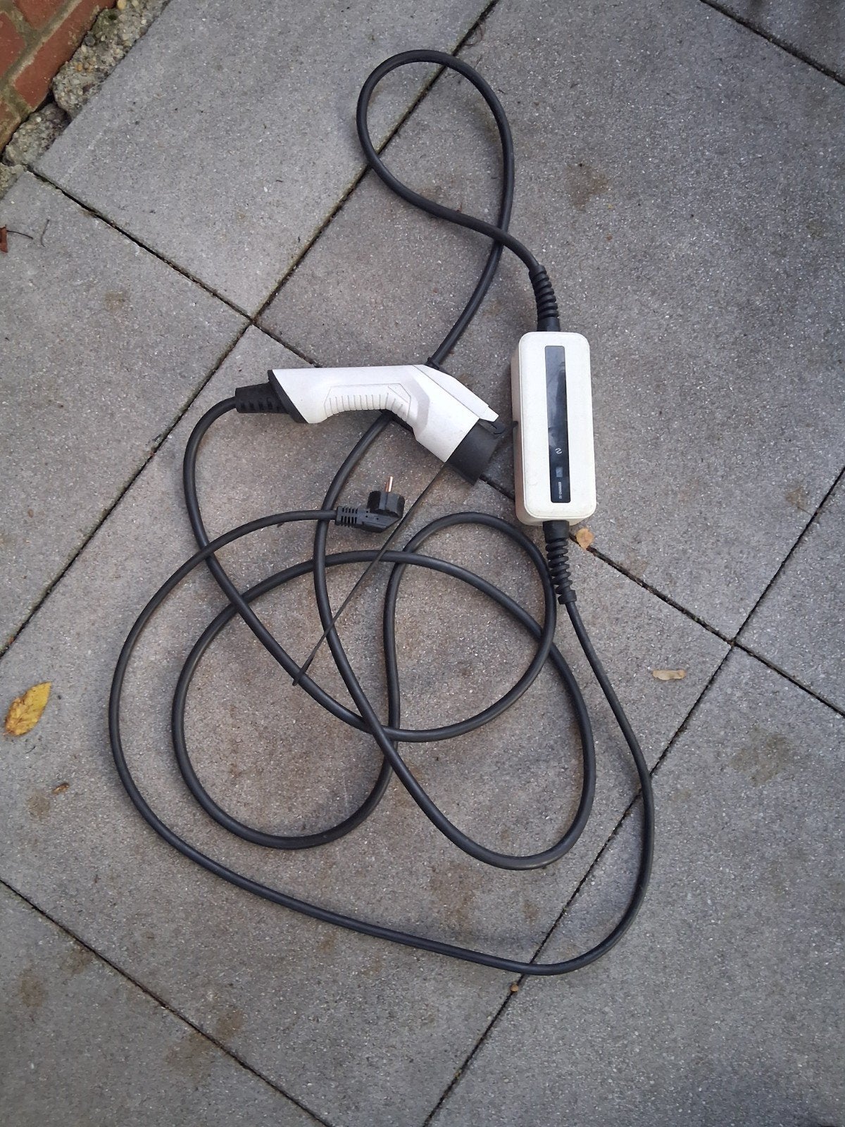 te koop een goed werkende  laadkabel, Auto diversen, Laadpalen, Ophalen, Laadkabel