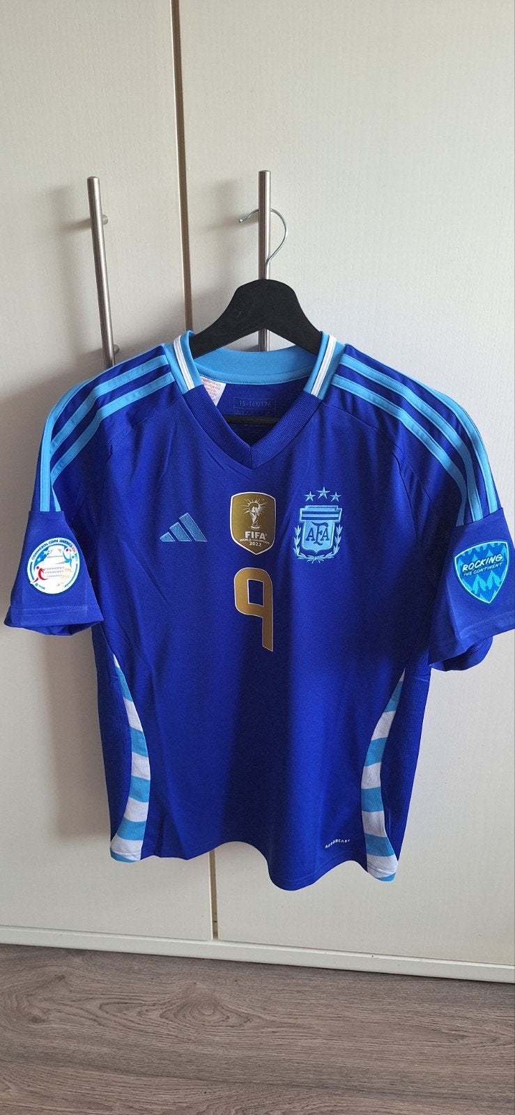 BNWT Adidas Argentinië 2024 Uitshirt Álvarez 9 Jeugd XL, Ophalen of Verzenden