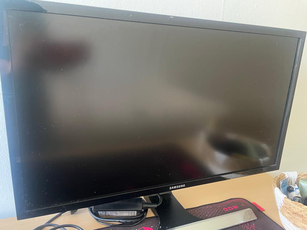 24 inch monitor , works perfectly, Ophalen, Full HD, 60 Hz of minder, IPS