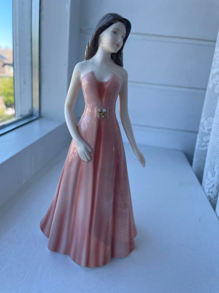 Royal Doulton Beeldje Sagittarius HN 5342 - Zo goed als nieu, Verzamelen, Ophalen of Verzenden, Zo goed als nieuw, Mens