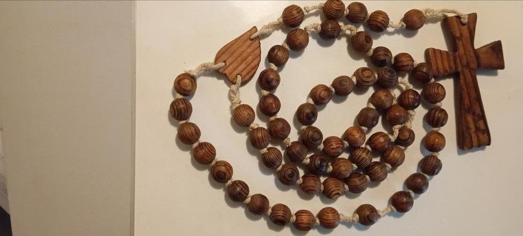 vintage super grote Franse houten rozenkrans kruis 16.5 cm., Verzamelen, Religie, Ophalen of Verzenden, Zo goed als nieuw