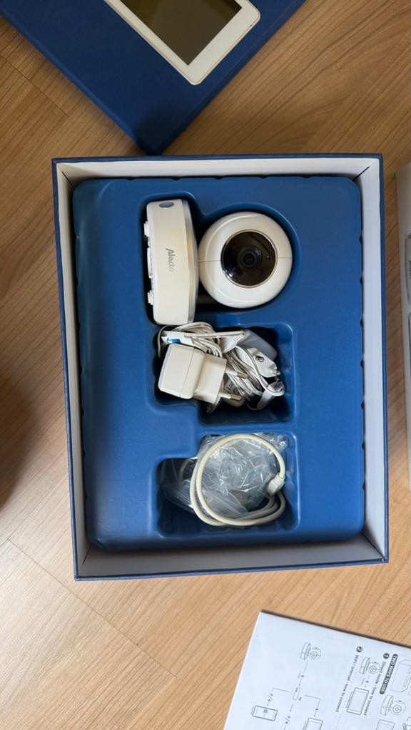 Alecto DIVM-550 Wifi babyfoon met camera en touchscreen, Ophalen of Verzenden, Zo goed als nieuw, 250 meter of meer, Camera