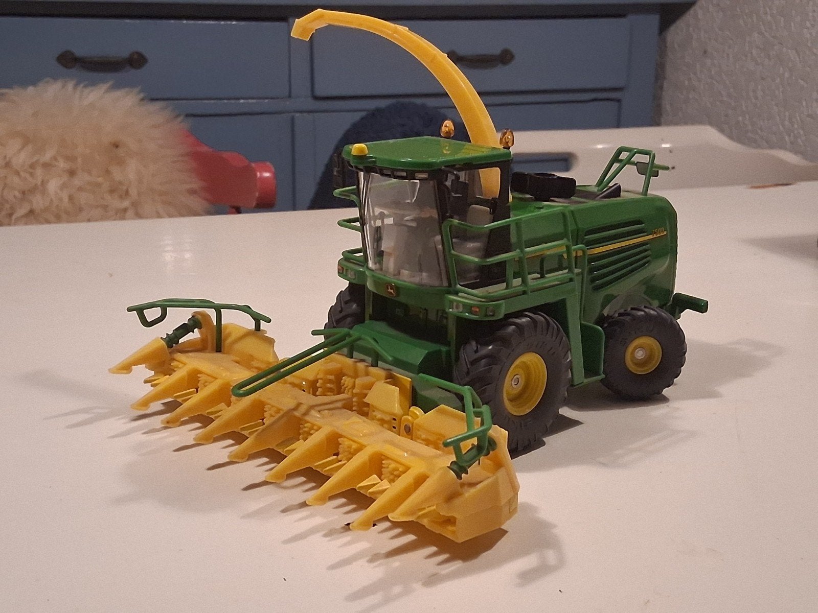 Siku Farmer 1:32 John Deere Maïshakselaar, Hobby en Vrije tijd, Modelauto's | 1:32, Ophalen, Zo goed als nieuw, Tractor of Landbouw