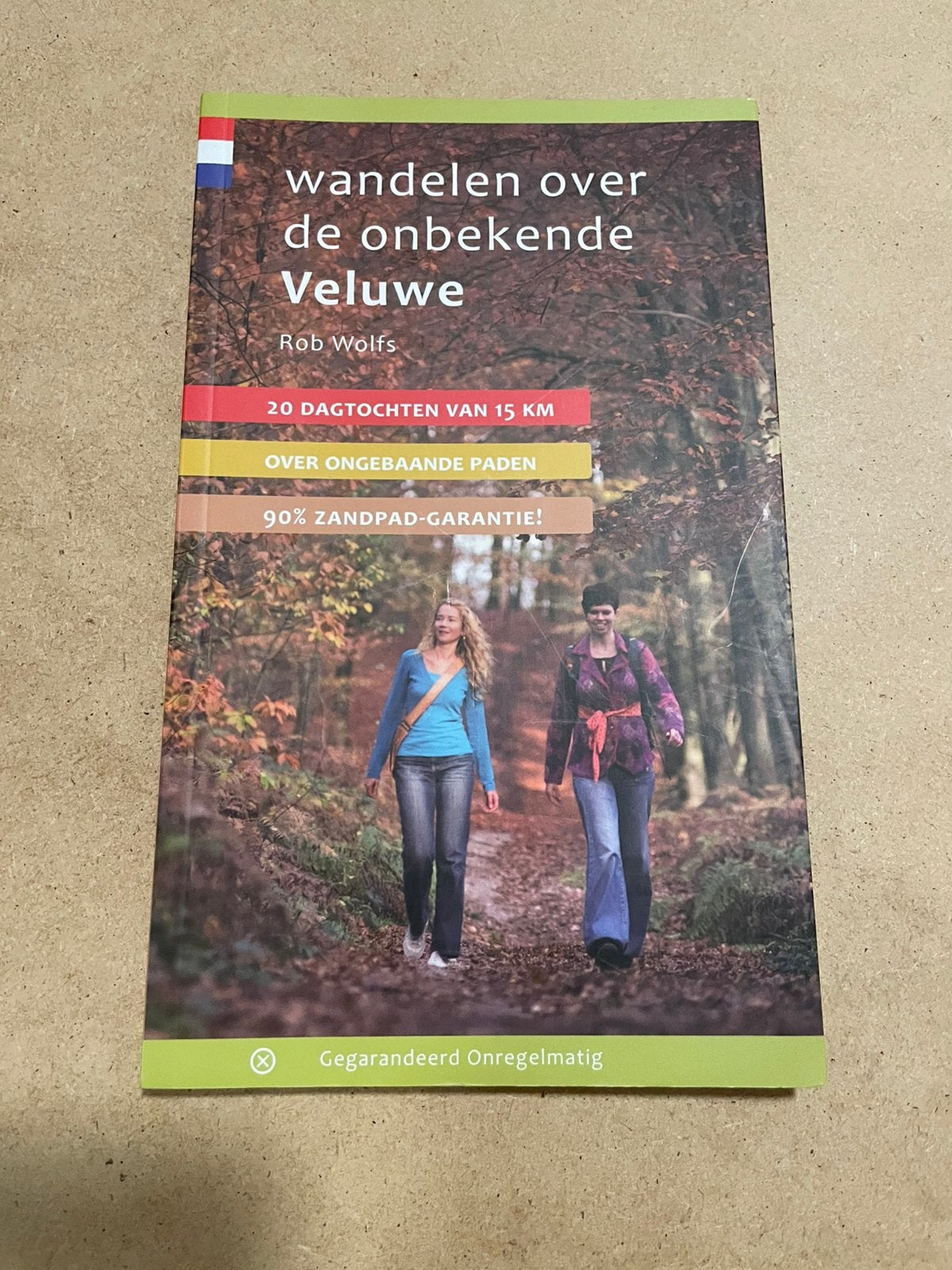 wandelgids Wandelen over de onbekende Veluwe, 20 etappes, 15, Boeken, Reisgidsen, Ophalen of Verzenden, Gelezen, Benelux, Fiets- of Wandelgids