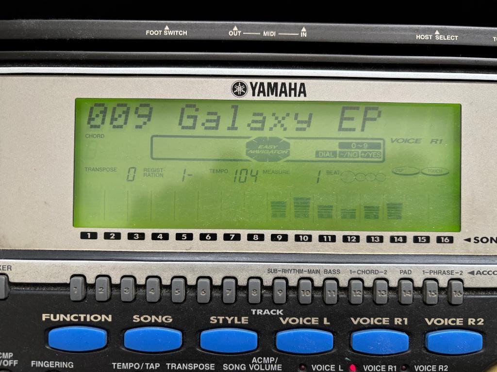 Yamaha psr 540, Muziek en Instrumenten, Keyboards, Ophalen, Yamaha, Aanslaggevoelig, 61 toetsen