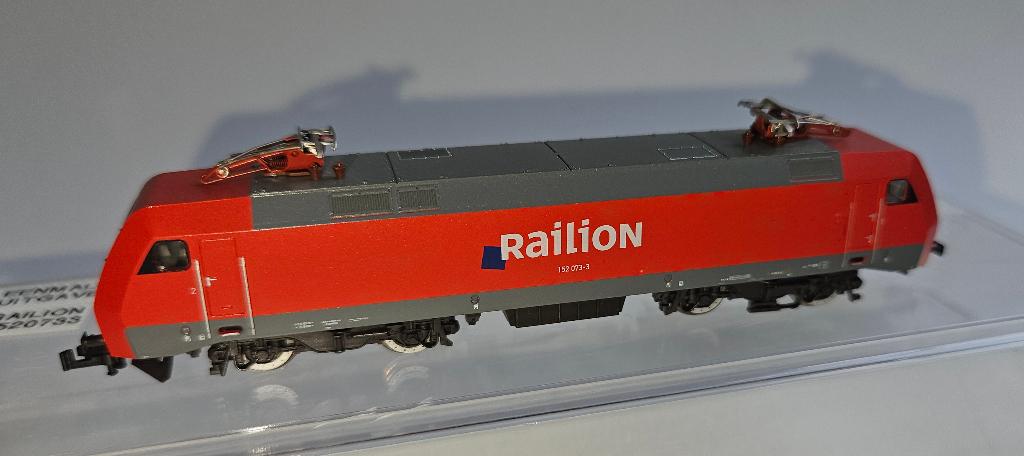N-spoor Trix 12758 Railion E-lok, Hobby en Vrije tijd, Modeltreinen | N-Spoor, Trix, Ophalen of Verzenden, Zo goed als nieuw, Analoog