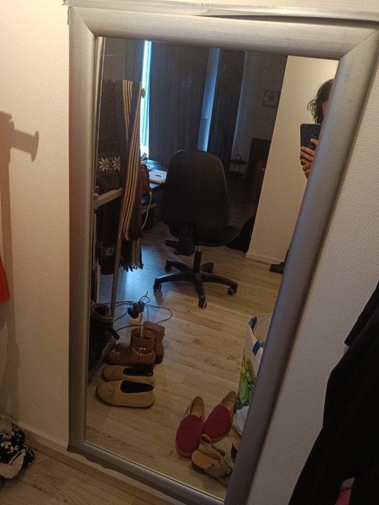 Moving Sale! Furniture + Clothes (Must go by Thursday), Ophalen