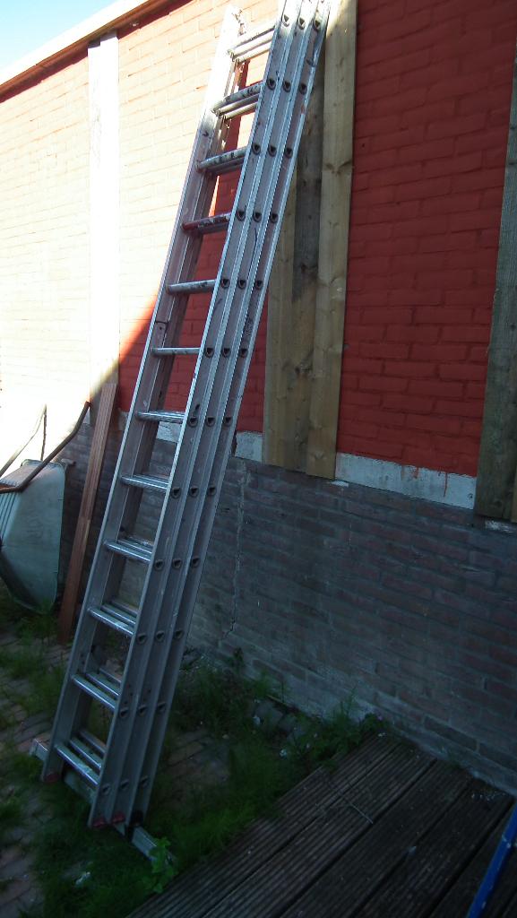 Altrex 3 delige ladder, 3 x 12 sport, werkhoogte 9 meter, Doe-het-zelf en Verbouw, Ladders en Trappen, Ophalen of Verzenden, Gebruikt