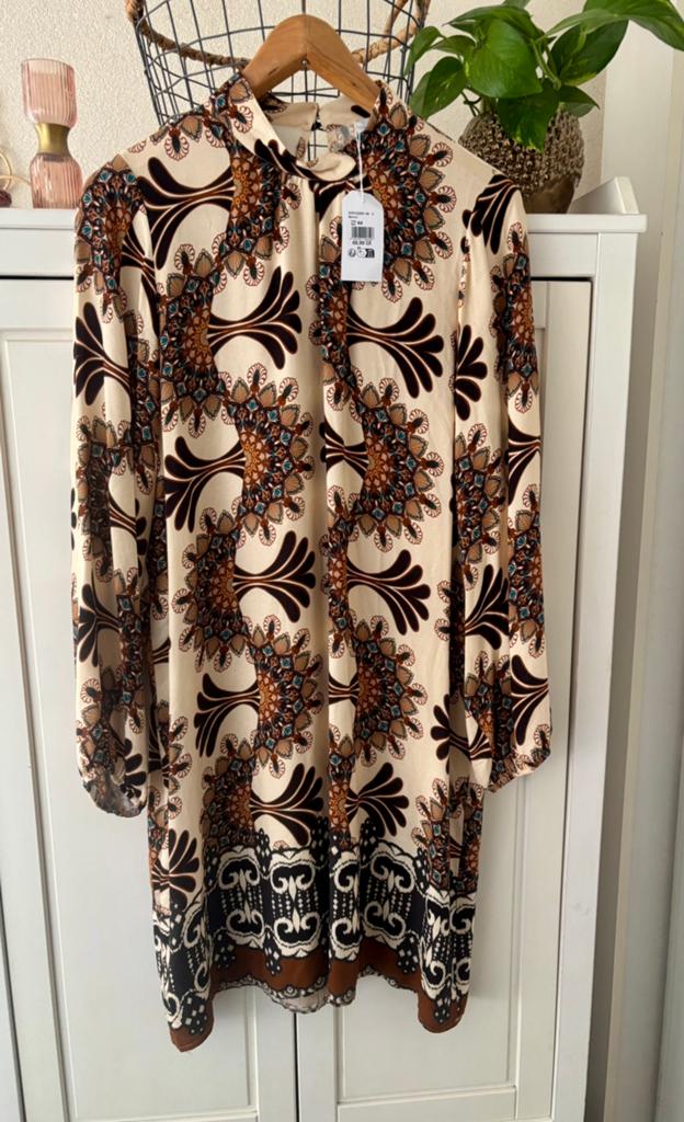 Cassis & Paprika jurk maat 44 nieuw, Kleding | Dames, Bruin, Maat 42/44 (L), Nieuw, Ophalen of Verzenden