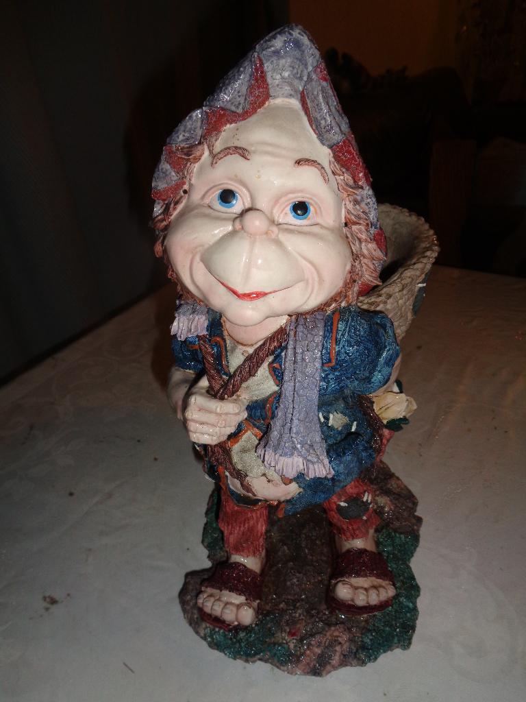 4 grote Efteling Lens of Leut Laven, Ophalen of Verzenden, Zo goed als nieuw, Beeldje of Poppetje