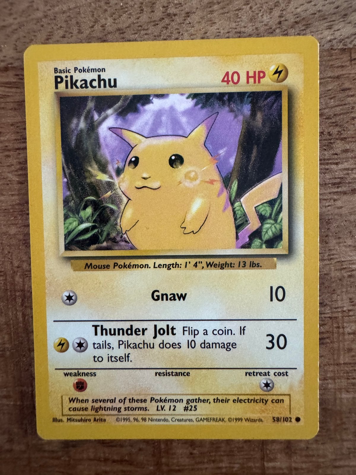 Pikachu Pokémon kaart 58/102 (Base Set), Hobby en Vrije tijd, Verzamelkaartspellen | Pokémon, Ophalen of Verzenden, Losse kaart