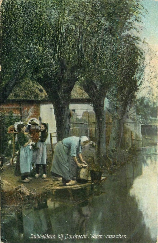 701-378-033 Dordrecht Dubbeldam Vaten Wasschen, Verzamelen, Ophalen of Verzenden, Voor 1920, Zuid-Holland