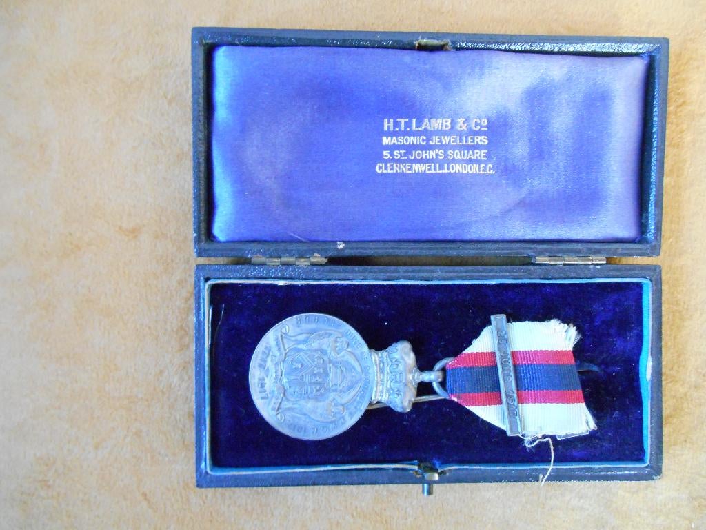 vrijmetselaarSmedaille, Verzamelen, Militaria | Algemeen, Ophalen of Verzenden, Overige soorten, Engeland, Lintje, Medaille of Wings