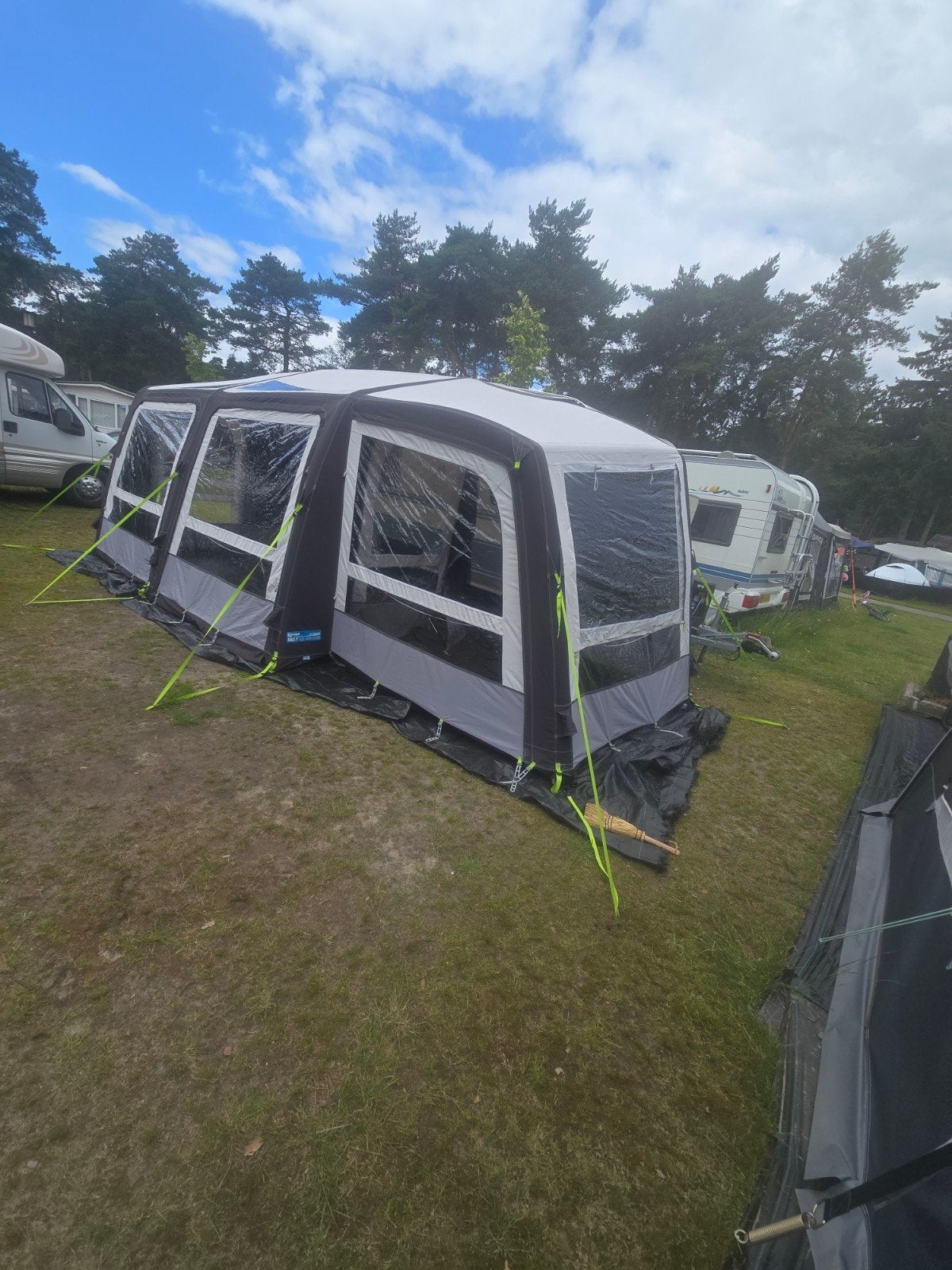 Caravan met opblaasvoortent /mover/zonnepaneel, Particulier, Rondzit, Mover