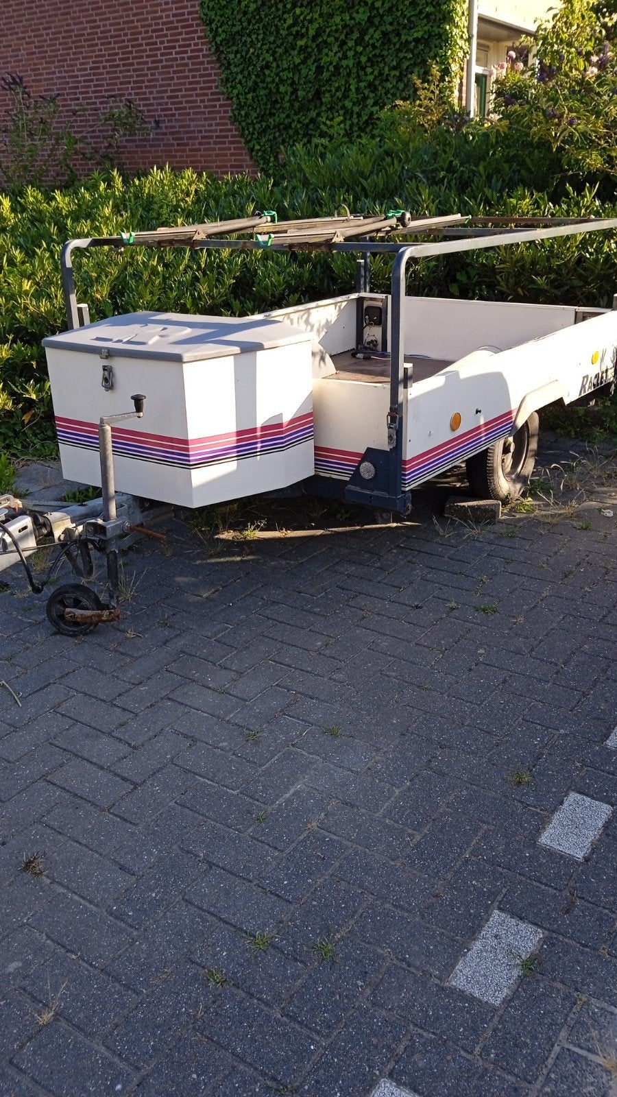 Compacte aanhanger met imperiaal - Ideaal voor klussen, Ophalen of Verzenden, Gebruikt