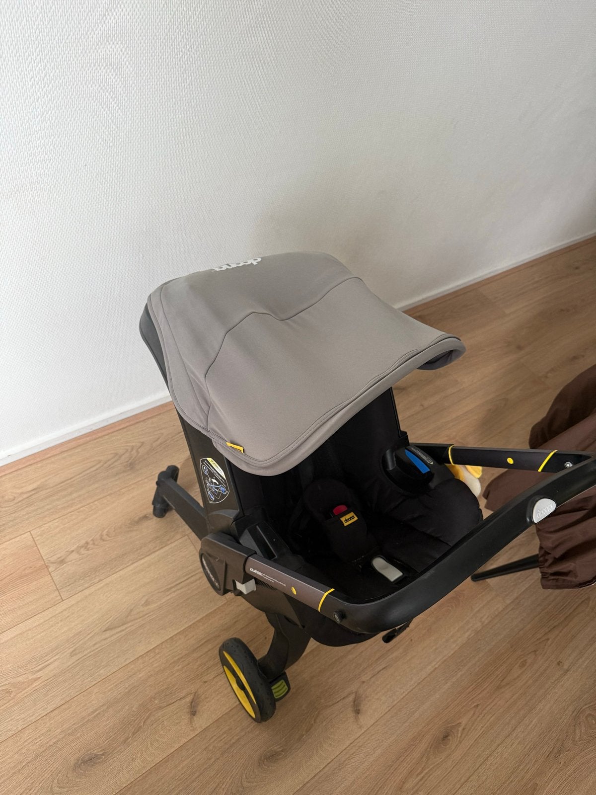 Doona autostoel, Kinderen en Baby's, Autostoeltjes, 0 t/m 13 kg, Ophalen, Overige merken, Gebruikt