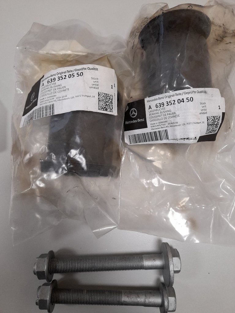 W639 Vito draagarm achter rubber bussen, bouten & moeren, Ophalen of Verzenden, Nieuw, Mercedes-Benz