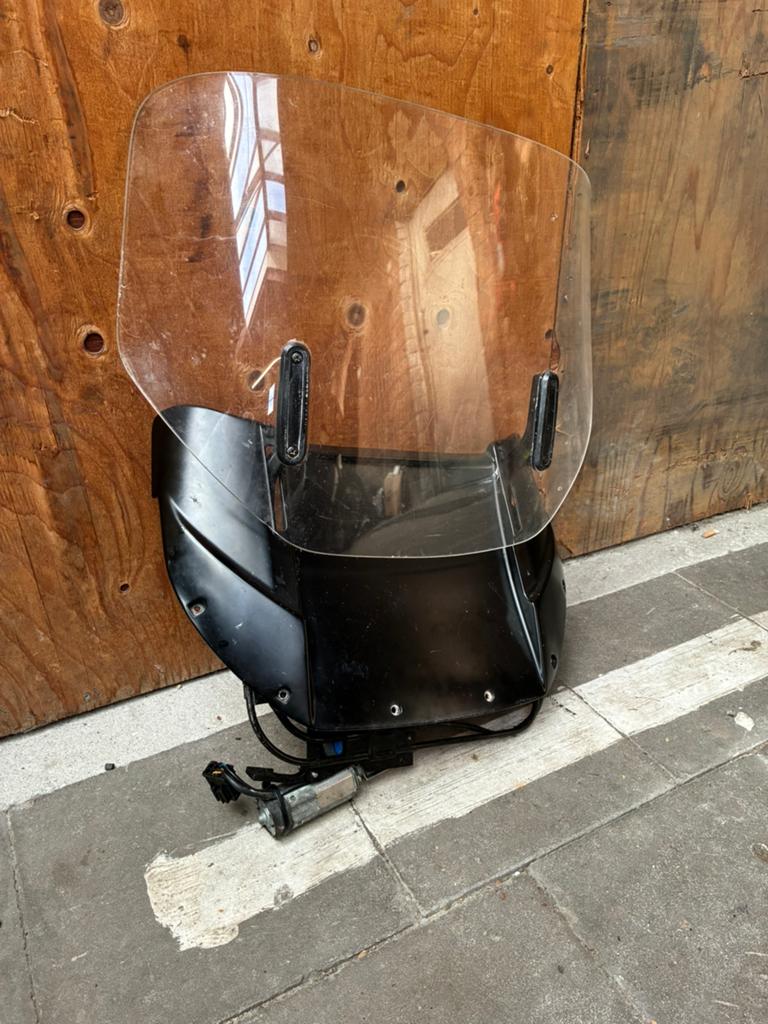 Elektrische ruit/windscherm BMW K75RT, Ophalen
