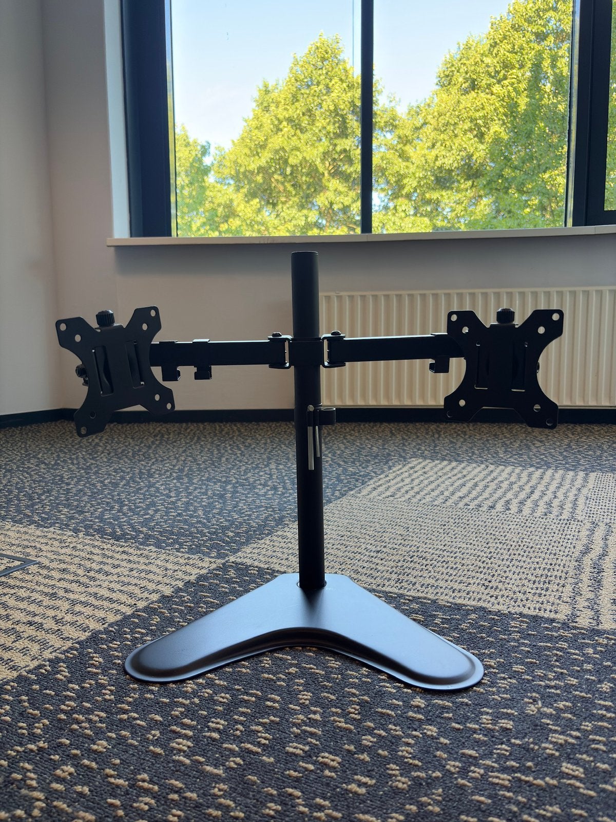 Dual Monitor Arm / Monitorstandaard voor 2 Schermen, Ophalen