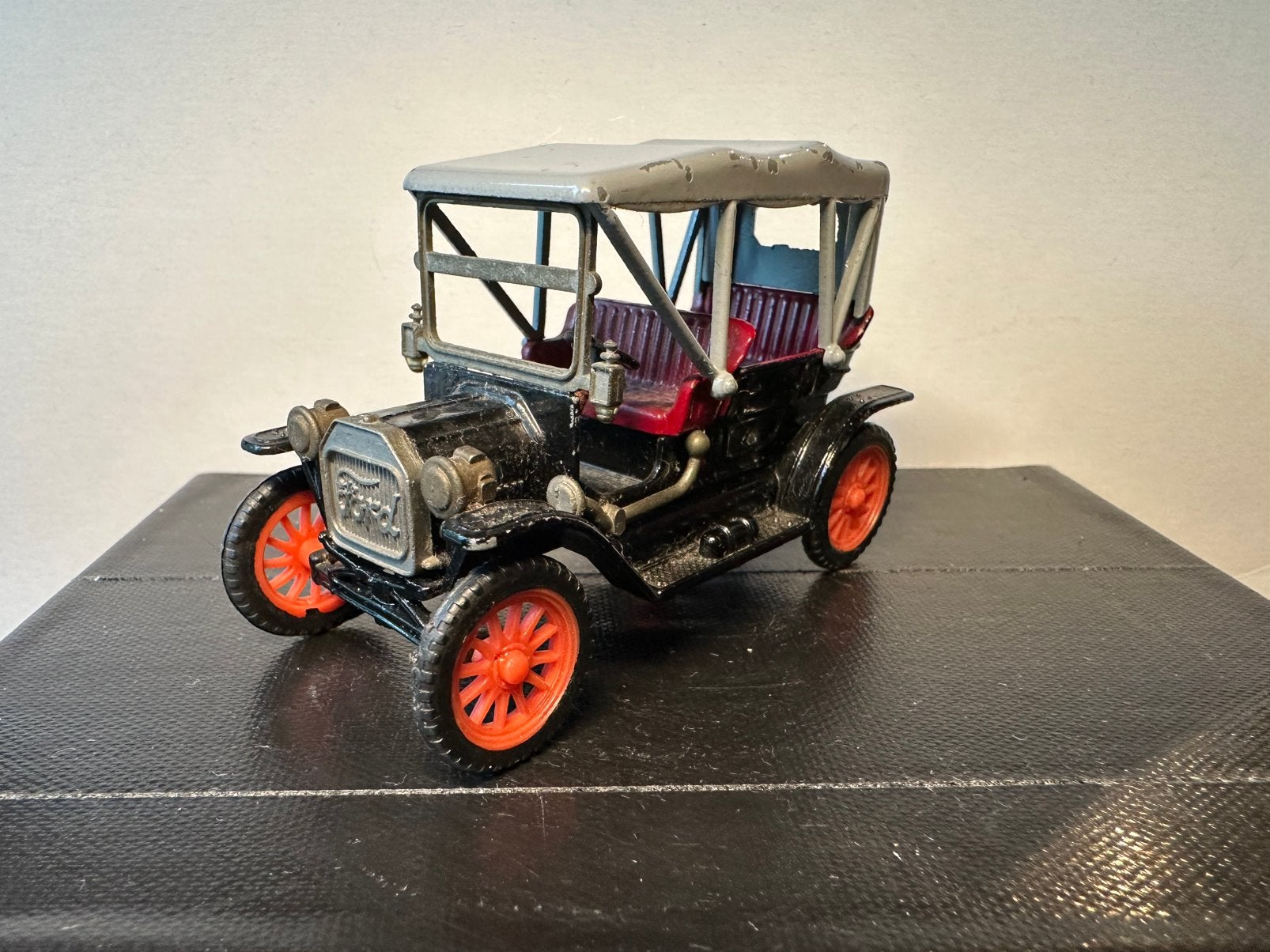T Ford. Ziss Modell, Hobby en Vrije tijd, Modelauto's | 1:43, Verzenden, Zo goed als nieuw, Auto