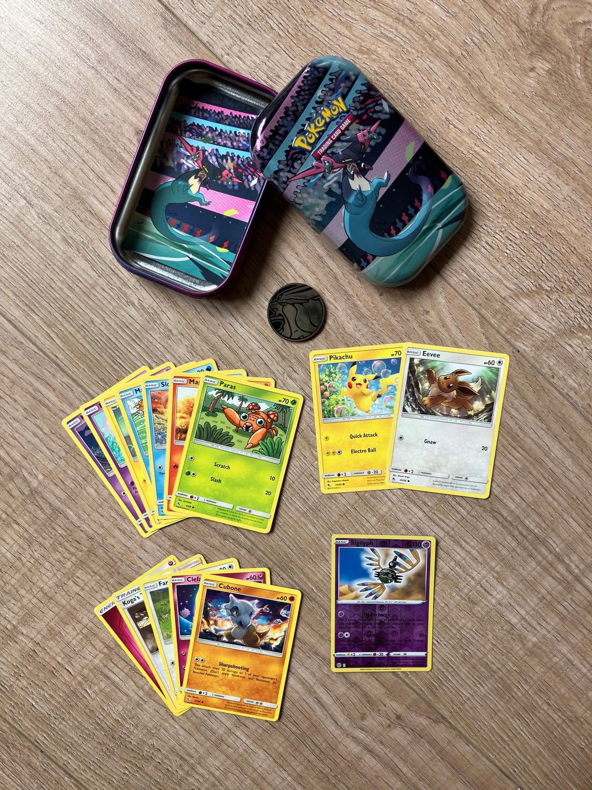 Toxtricity Galar Mini Tin met 15 Pokémon kaarten + Art & Mun, Ophalen of Verzenden, Nieuw, Meerdere kaarten, Foil
